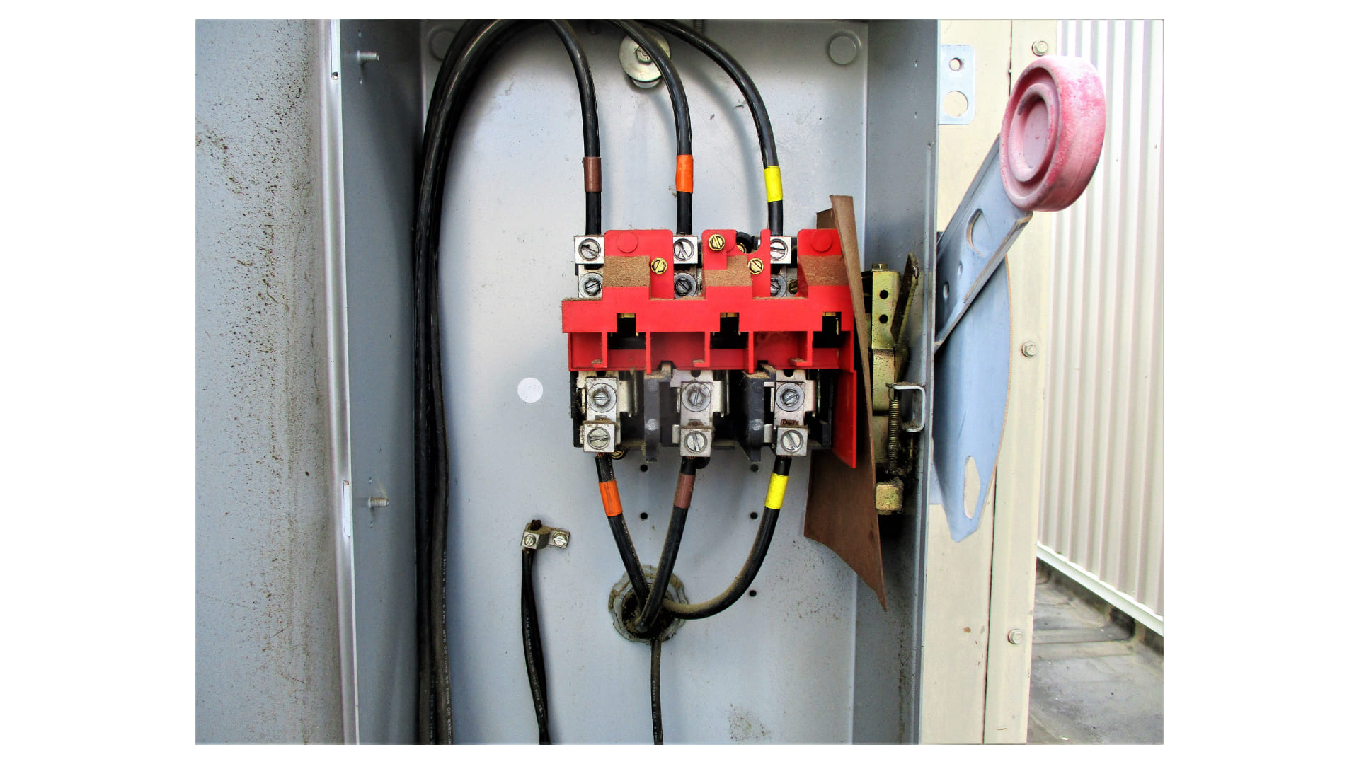 Ep 2: Disconnect Switch Types & Functions