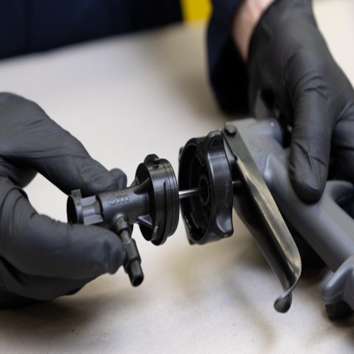 3M 7100349600 - 3M™ Performance Water-Based Cylinder Spray Nozzle Kit, 5 Disposable Nozzles, 2 Gaskets and 1 Retaining Ring, 4 Kit/Case