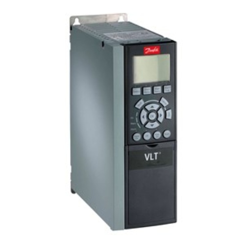 Danfoss 131B0303 FC302 AutomationDrive VFD Drive 230 Volt Three Phase 3 HP 11 Amp