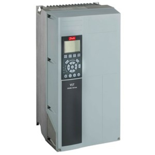 Danfoss 131Z0443 FC302 AutomationDrive VFD Drive 230 Volt Three Phase 3 HP 11 Amp
