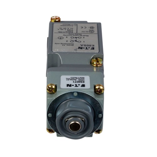 Eaton E50SAL6PC-R Heavy-Duty Plug-In Limit Switch