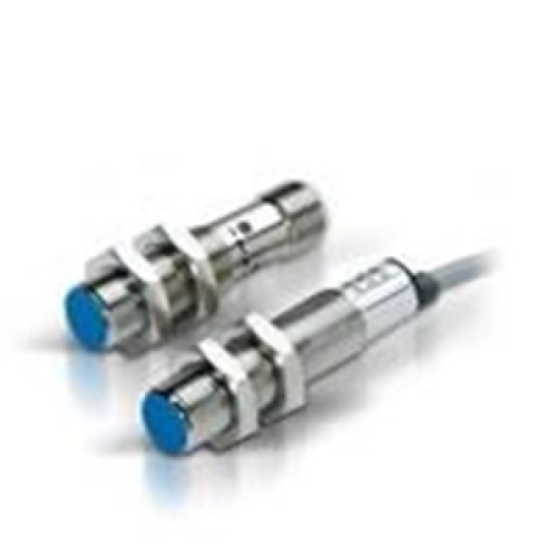 IDEC IS-18-G4-S2 - IS Series Inductive Proximity Sensor