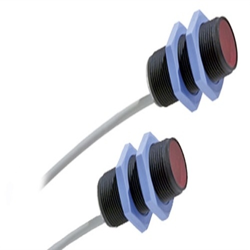 IDEC S15-PA-3-G00-XG - Short Tubular Sensor, S15 Series, 12 - 30 VDC