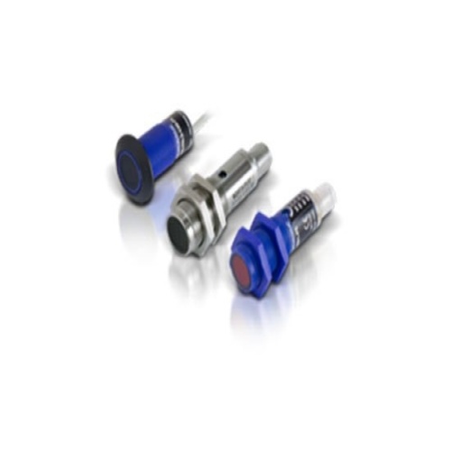 IDEC S5N-MA-5-C01-NN - Photoelectric Tubular M18 Sensor, S5N Series