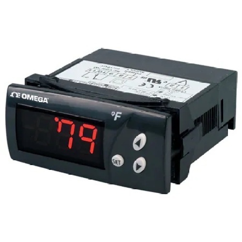 Omega DP7001 TEMPERATURE PANEL METER