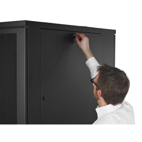 Schneider Electric (APC) AR2500 NetShelter SV 42U 600mm Wide x 1200mm Deep Enclosure